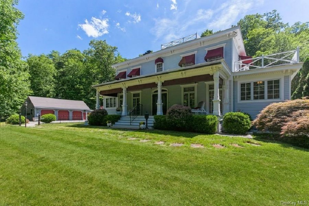 6 Beautiful Charming Homes On The Market Haven Lifestyles