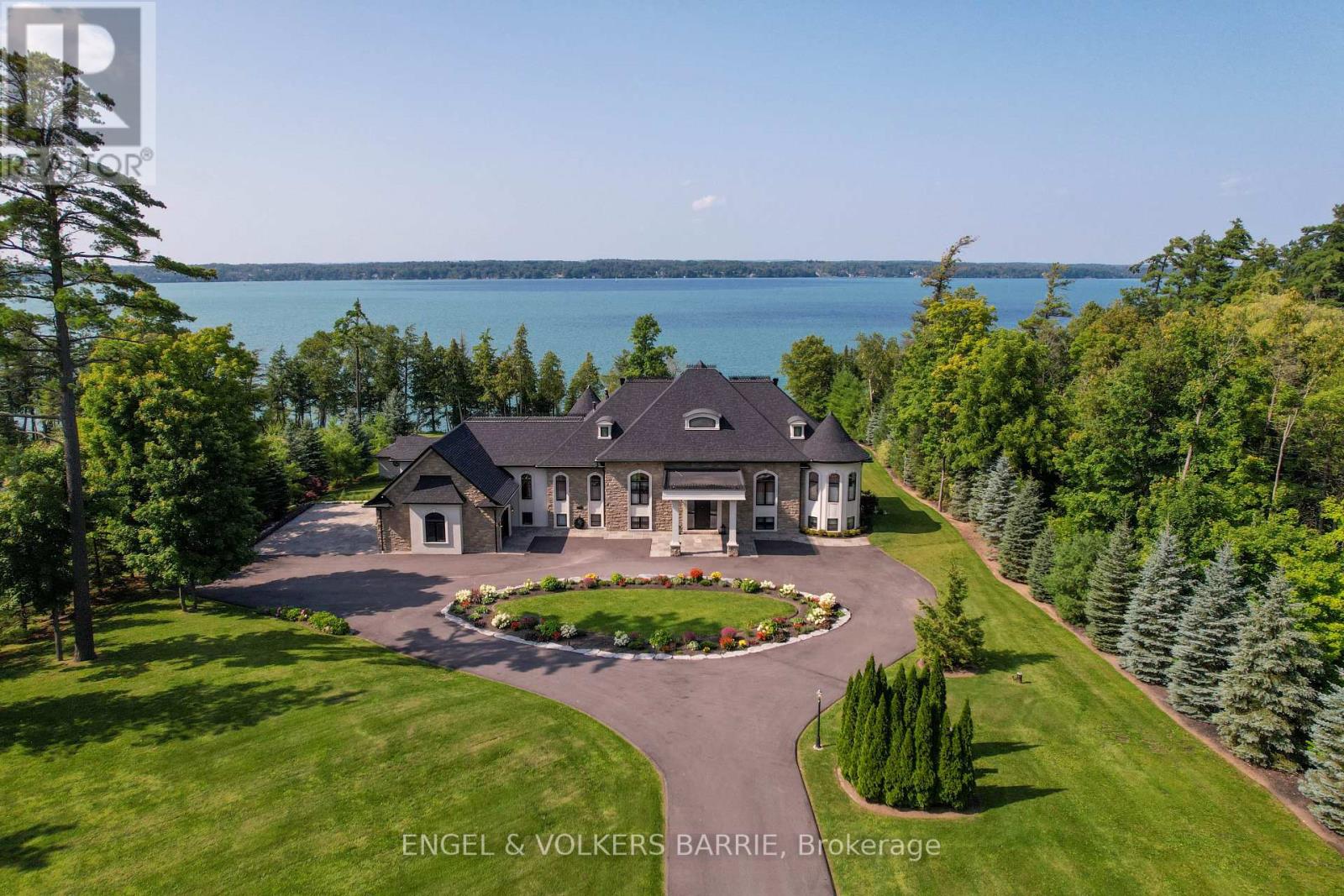 8 Homes with Exclusive Amenities for Sale in Ontario Haven Lifestyles
