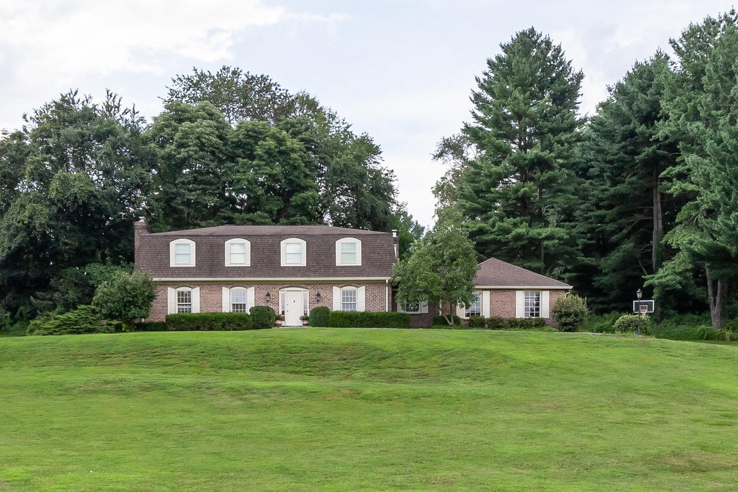 7 Homes with Impressive Backyards on the Market Haven Lifestyles