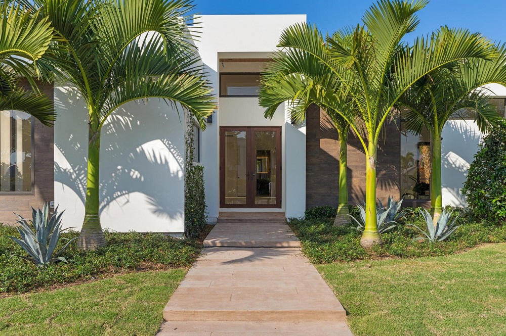 4 Beautiful Lake Worth Homes On The Market Haven Lifestyles