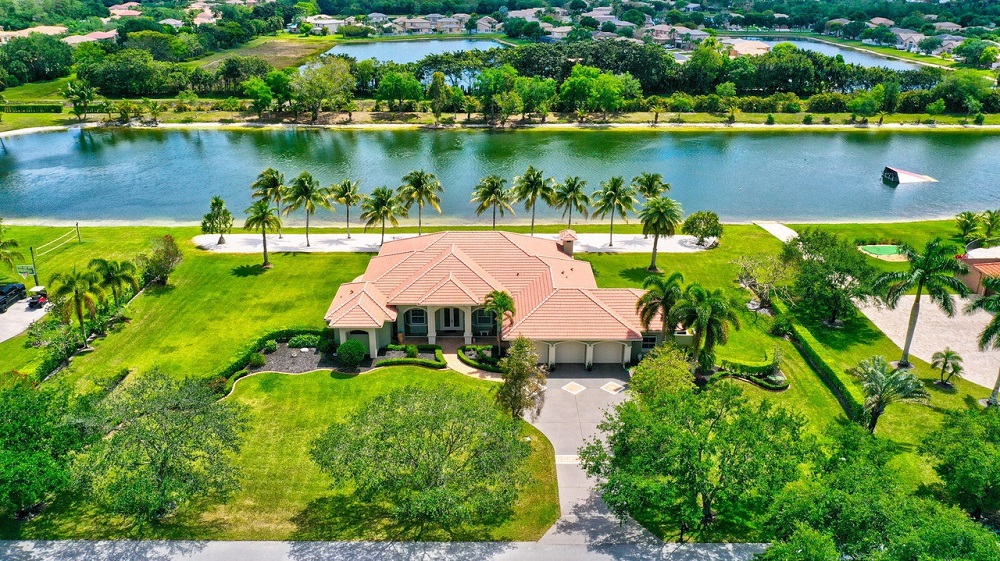 5 Amazing Homes On The Market In Lake Worth Haven Lifestyles