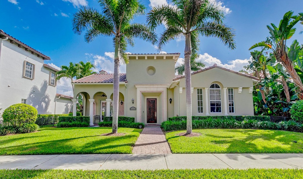 On Top Of The World Florida Homes For Sale 5 Florida Homes for Sale with Gorgeous Pools - Haven Lifestyles