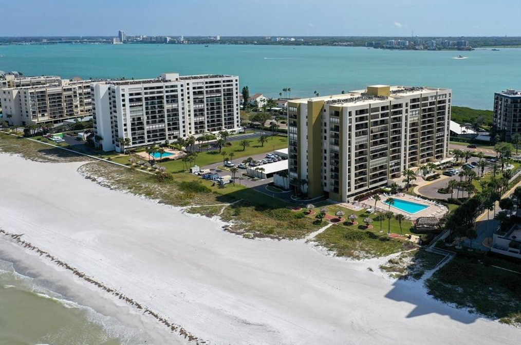 7 Breathtaking Homes on the Market in Clearwater & Clearwater Beach