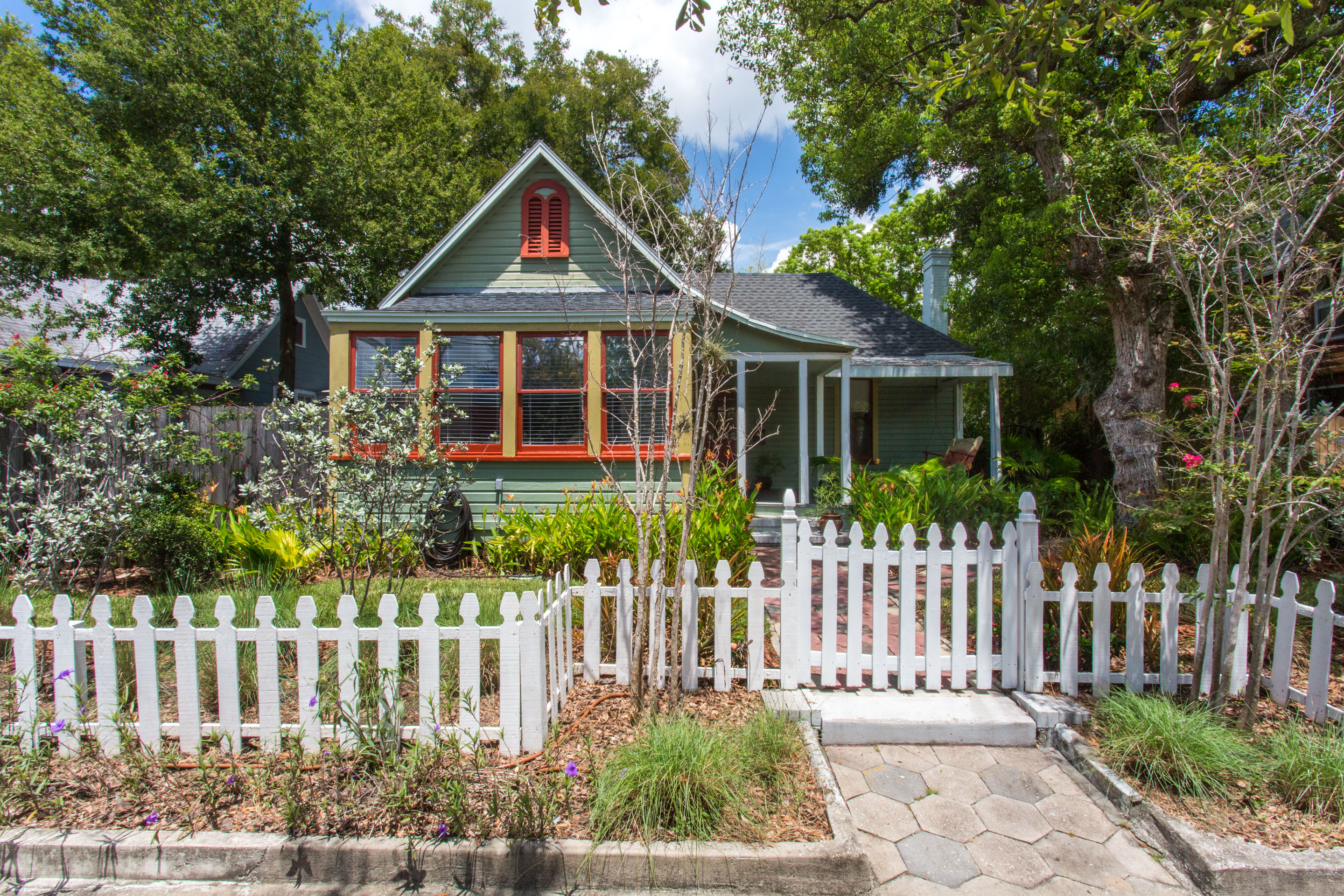 Zillow Exposed: Petersburg, IL's Stunning Homes Under $100k