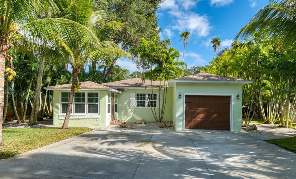 8 Striking Luxurious Homes for Sale Haven Lifestyles