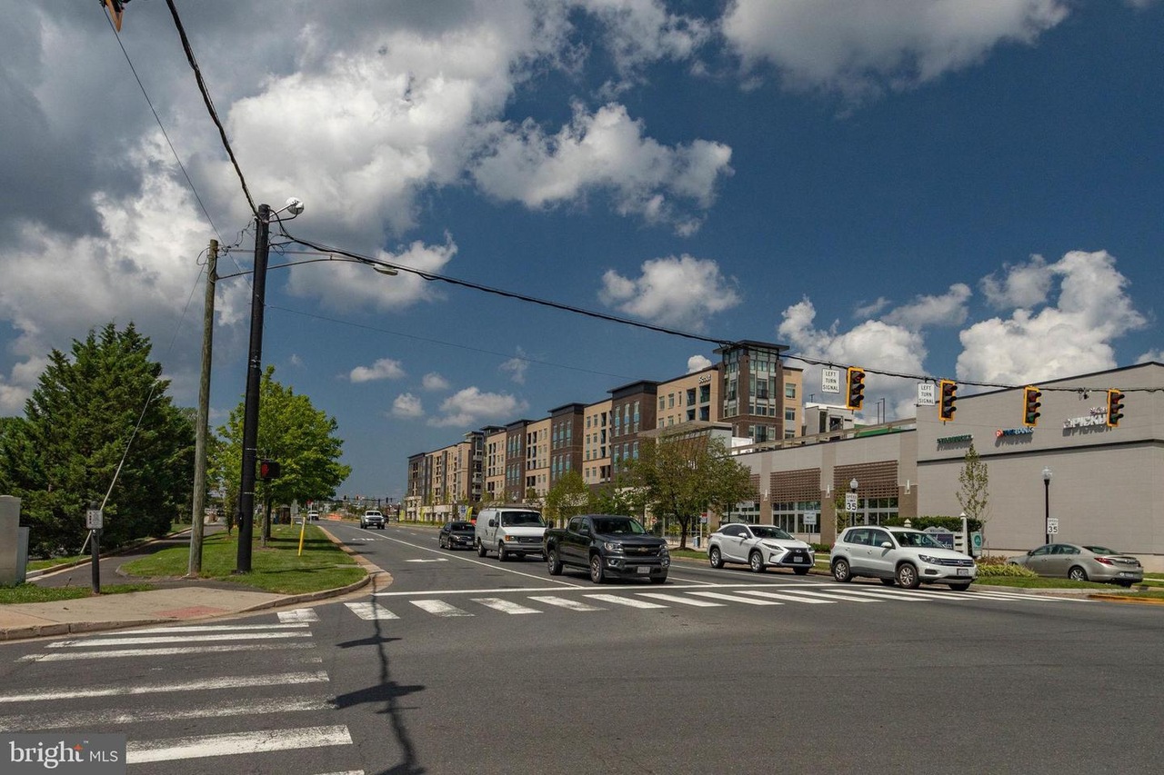 4 Classic Properties on the Market in Alexandria & Fairfax Haven