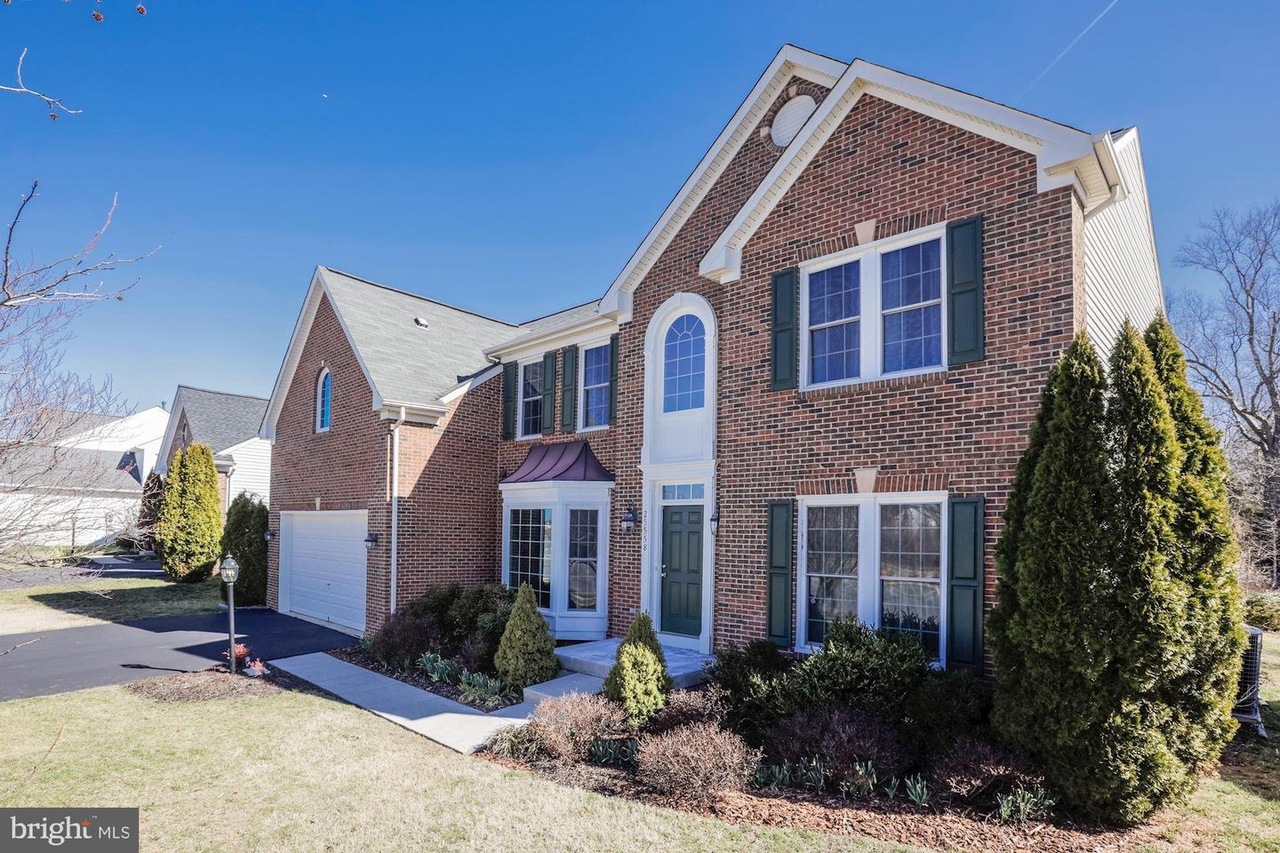 9 Stunning Homes Under 1 Million on the Market Haven Lifestyles