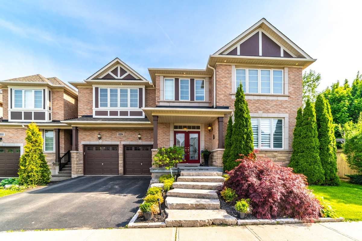 9 Beautiful Homes On The Market In Oakville & Milton Haven Lifestyles