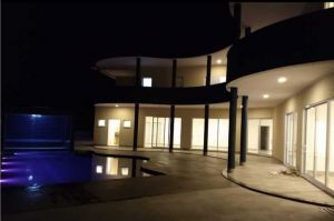 Casa para Alugar, Vender em Porto Bragança