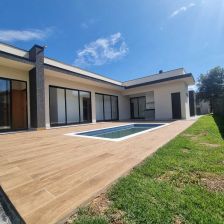 Casa para Vender em Condomínio Terras de Santa Cruz