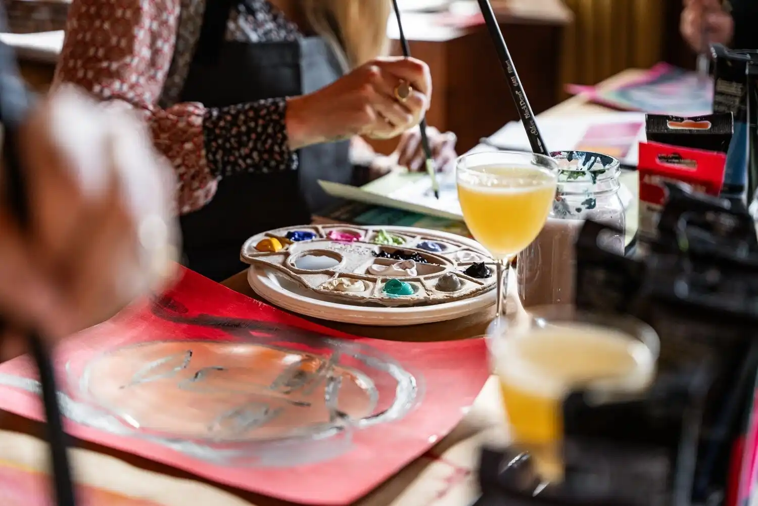 Painting Workshop with a Cocktail