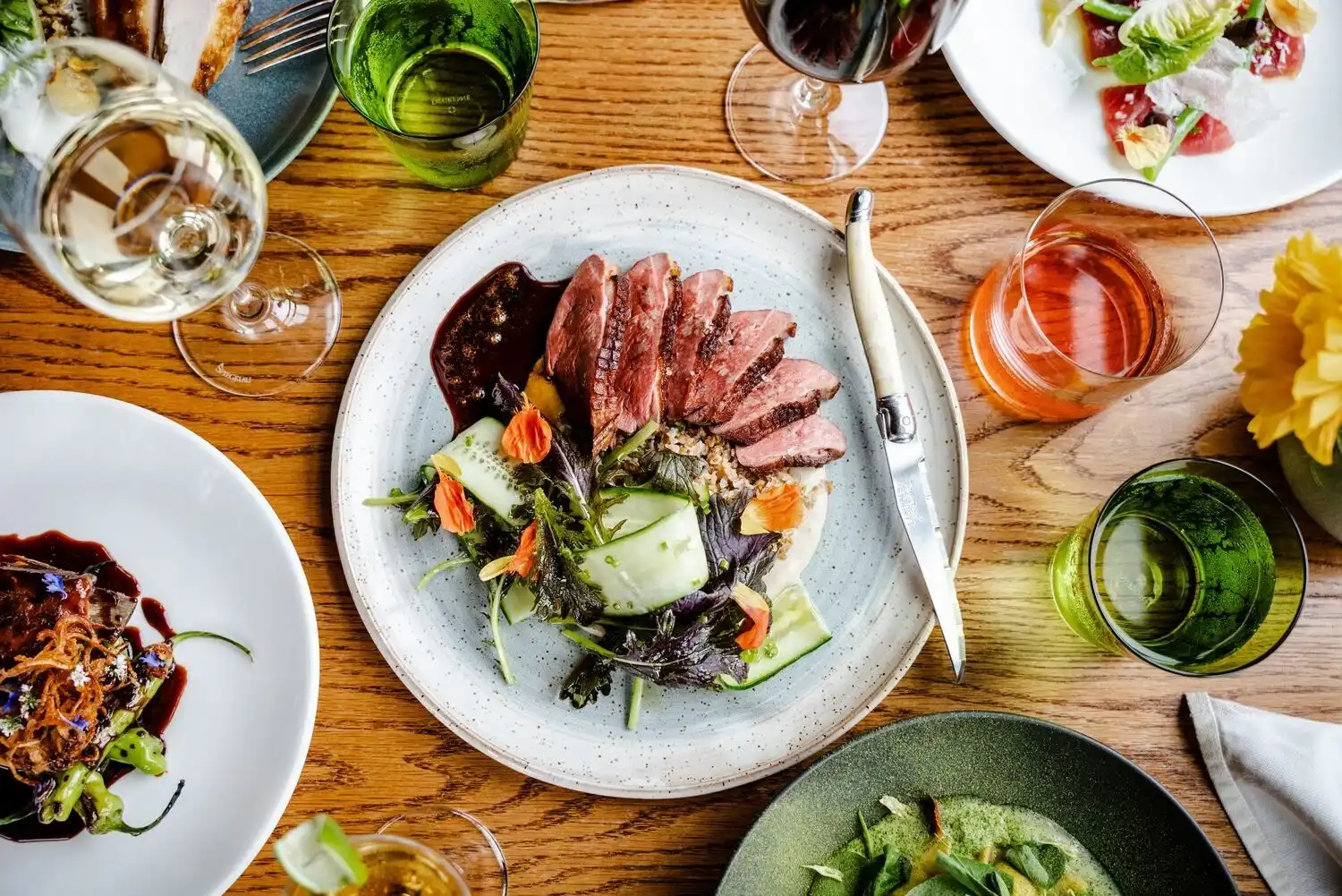 An overview of plated steak