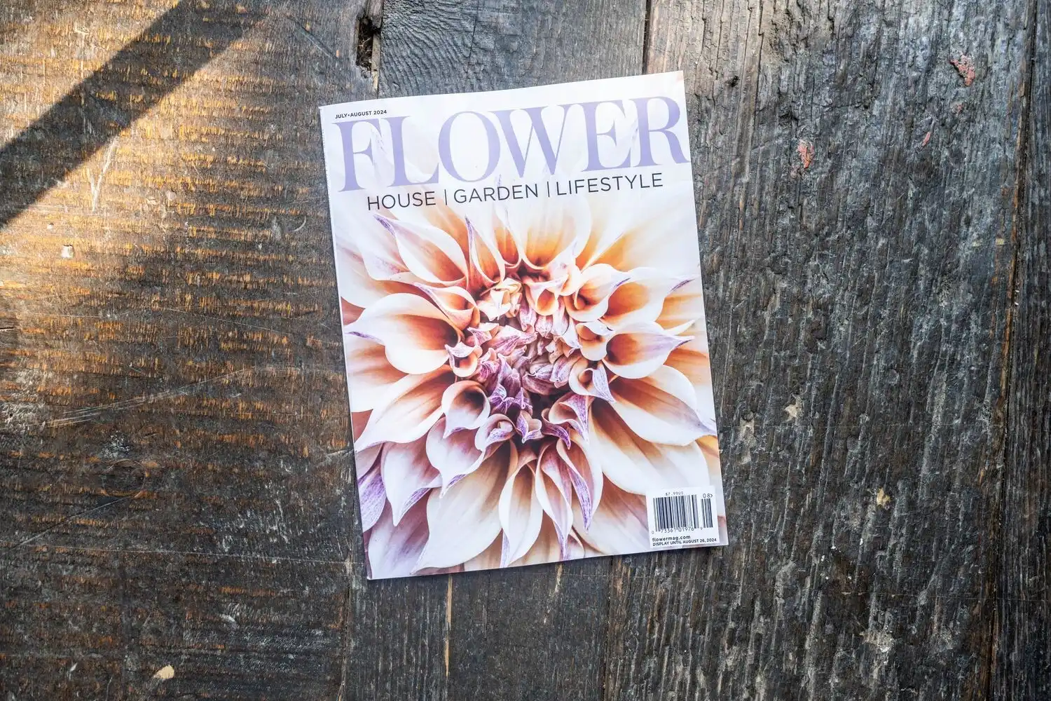 Web JPG HH 24 06 26 RAU FLOWER MAG COVER 2921