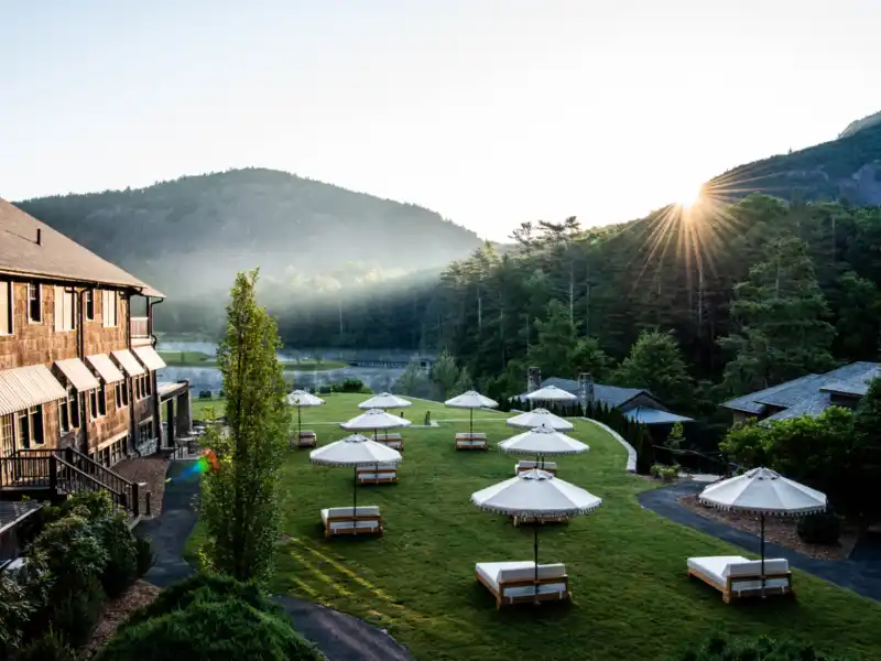 HH 21 06 15 RAU JUNE SPRING 2647