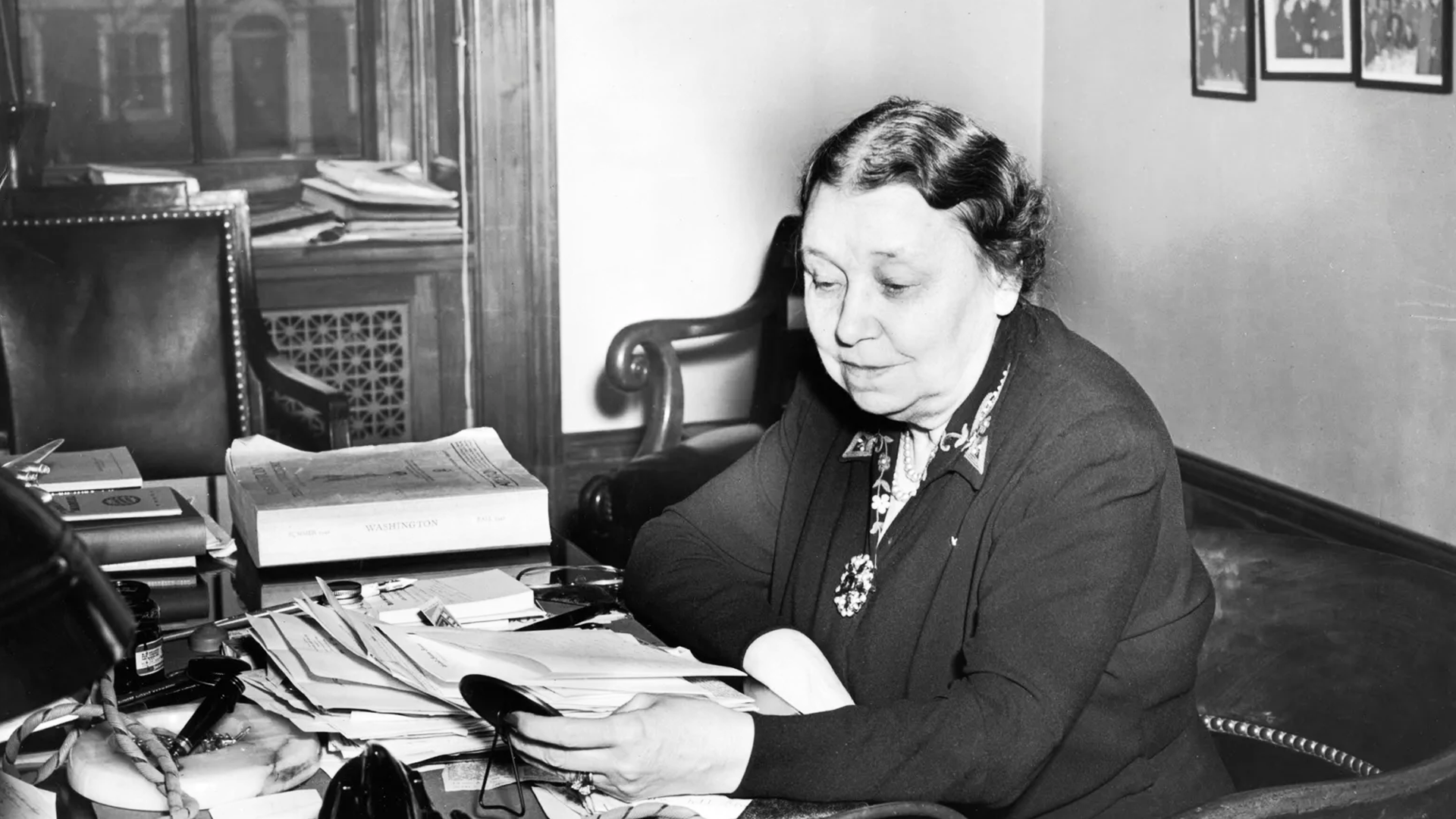 Hattie Caraway (1878–1950) image