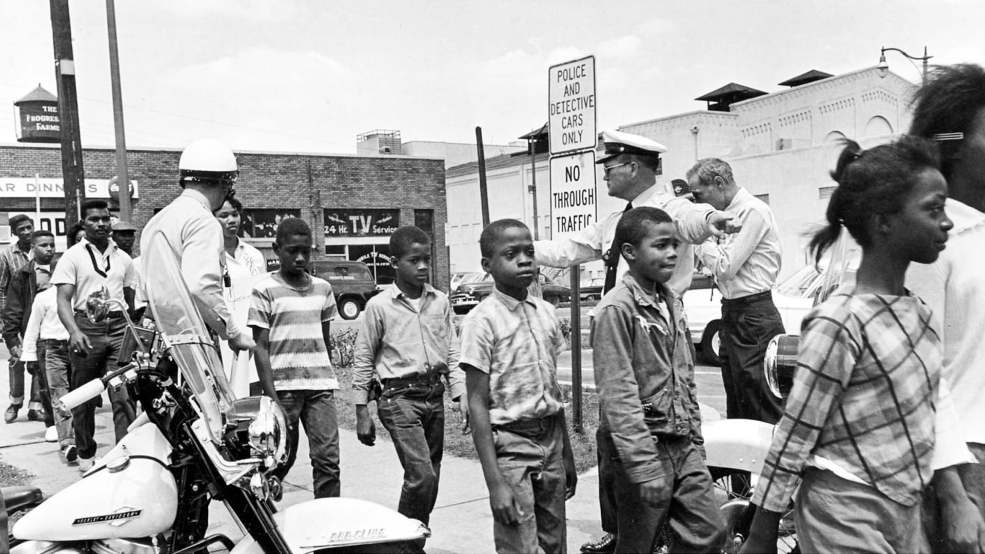 Black students marching peacefully in Birmingham, Alabama