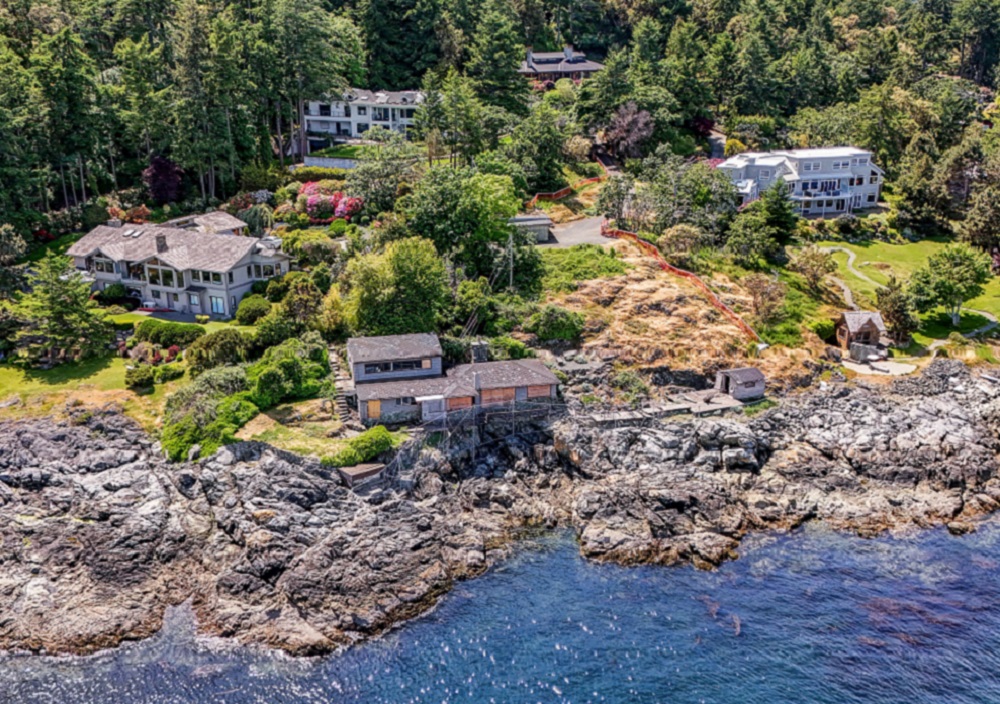 5 Luxury British Columbia Properties with Breathtaking Views and Water Access