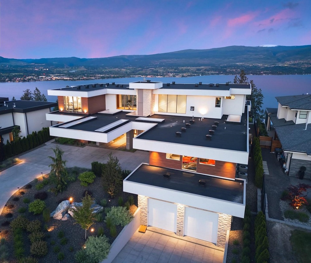 5 Luxury British Columbia Estates Showcasing Modern Design and Breathtaking Natural Surroundings
