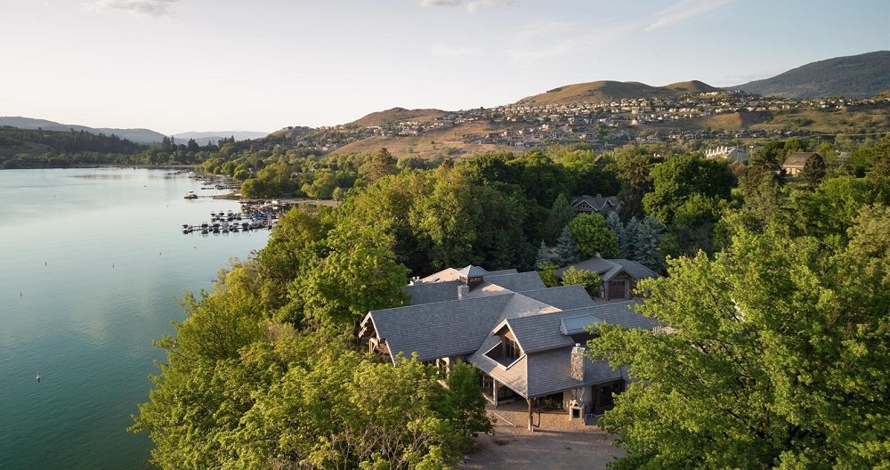 4 British Columbia Luxury Estates Showcasing Unparalleled Elegance and Million-Dollar Views