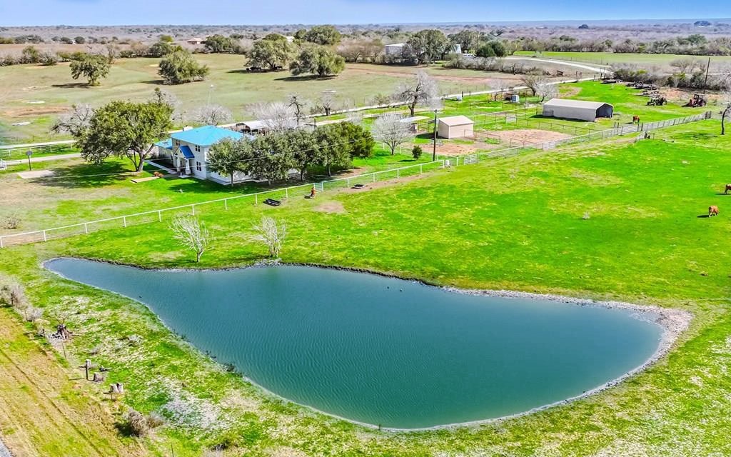 5 Texas Residences Providing Distinctive Appeal and Spacious Dwelling at Nice Worth