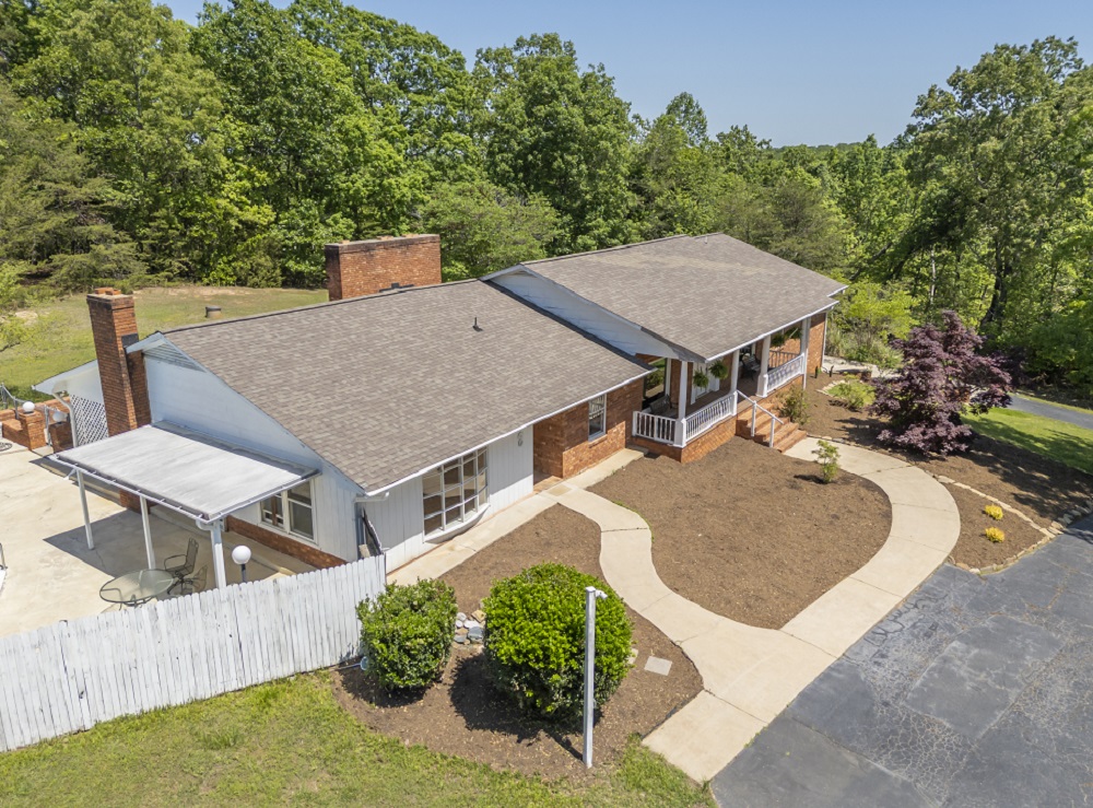 5 North Carolina Residences Offering Unique Charm and Spacious Living at 1,000 Average