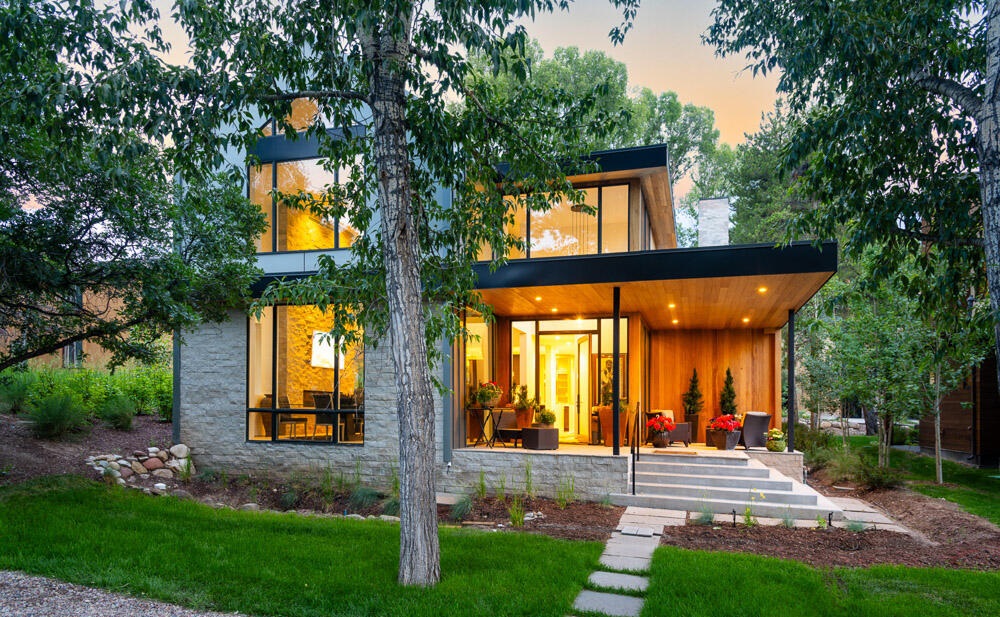 10 Colorado Luxury Residences Showcasing Modern Elegance and Mountain Charm