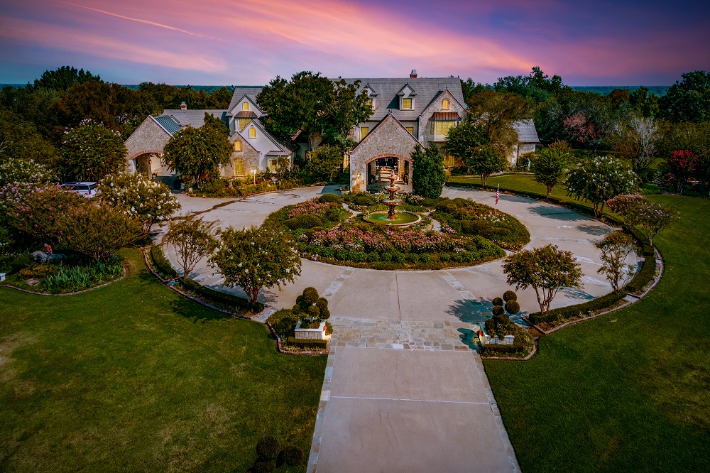 8 Texas Luxury Estates Showcasing Expansive Acreage and Unmatched Elegance