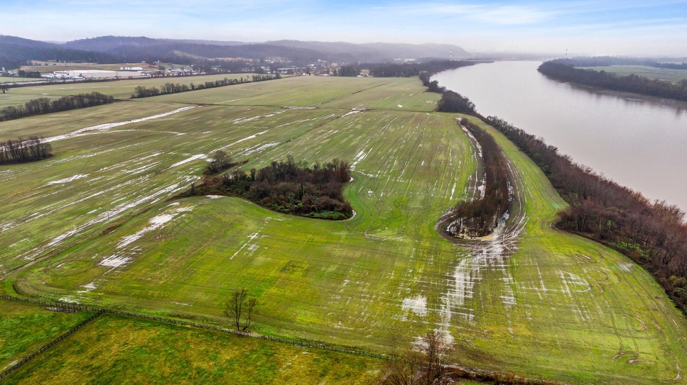 3 Ohio Luxury Estates: Expansive Acreage and Unique Development Potential