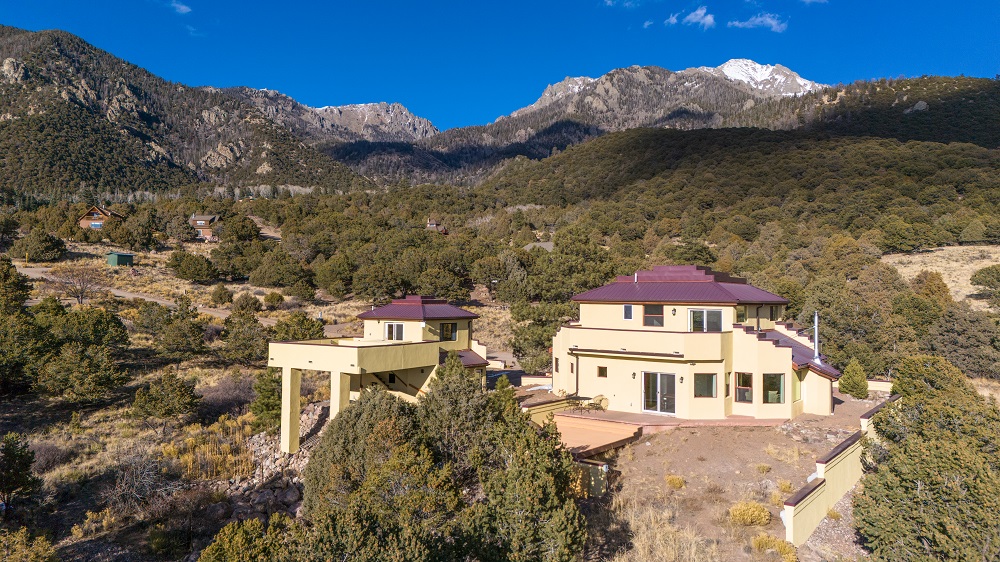 5 Colorado Residences with Breathtaking Views and Distinctive Charm