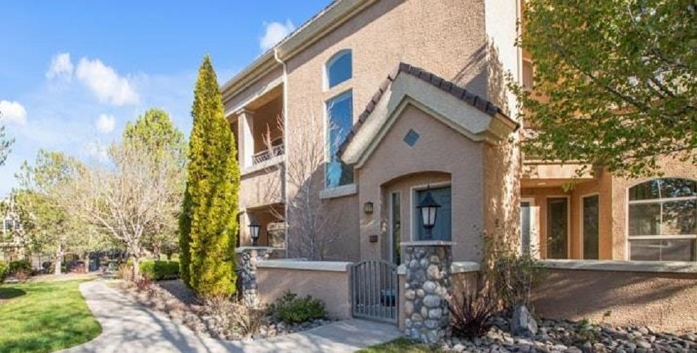 5 Elegant Residential Homes in Nevada and Arizona Offering Spacious Designs and Modern Comforts