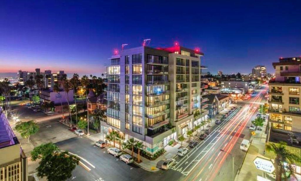 5 California Residences Showcasing Upscale Design and Prime Locations