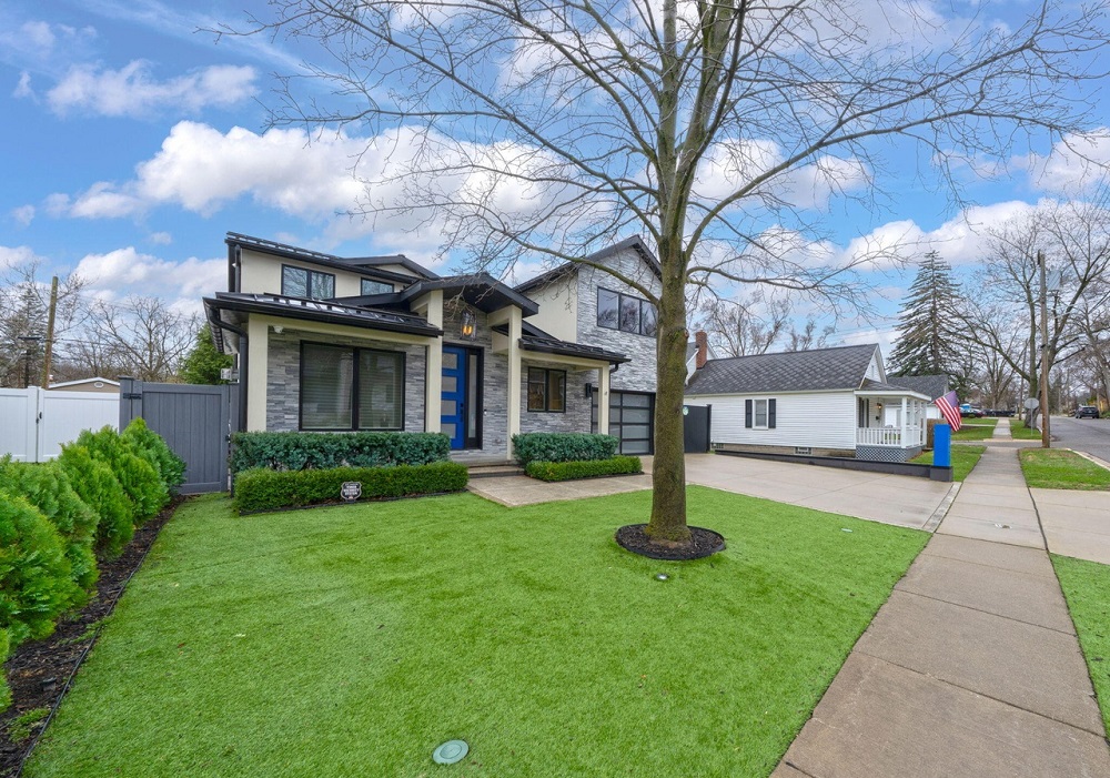 2 Michigan Residential Gems: Spacious Living and Distinctive Charm Await You