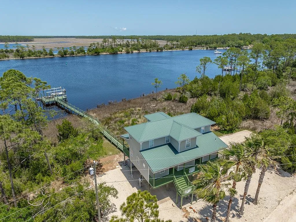 5 Florida Residences Blending Modern Comfort with Distinctive Charm and Style
