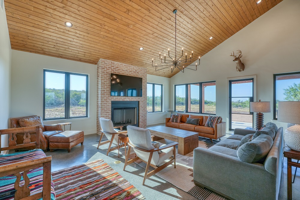 3 Texas Luxurious Estates Showcasing Expansive Grounds and Unequalled Class