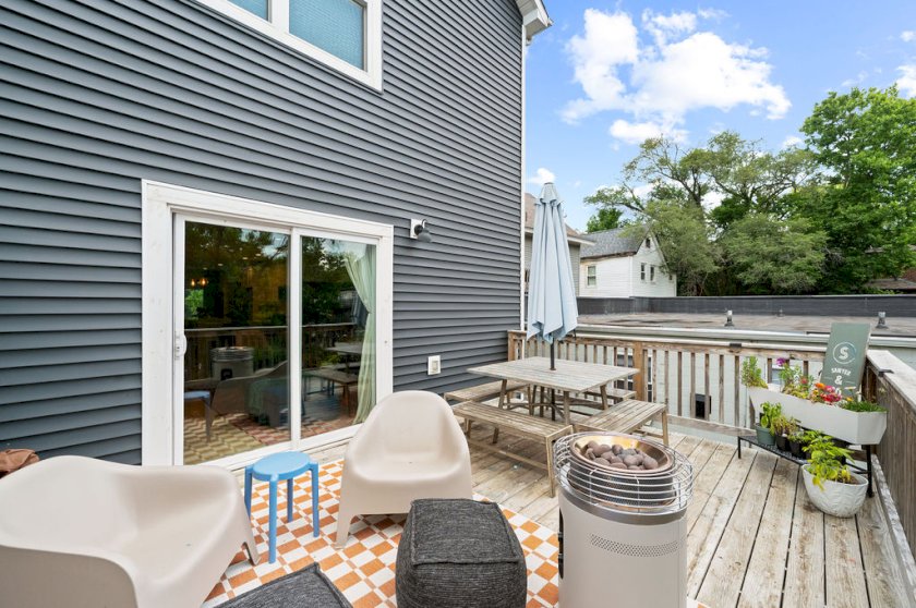 5814 Montgomery Rd