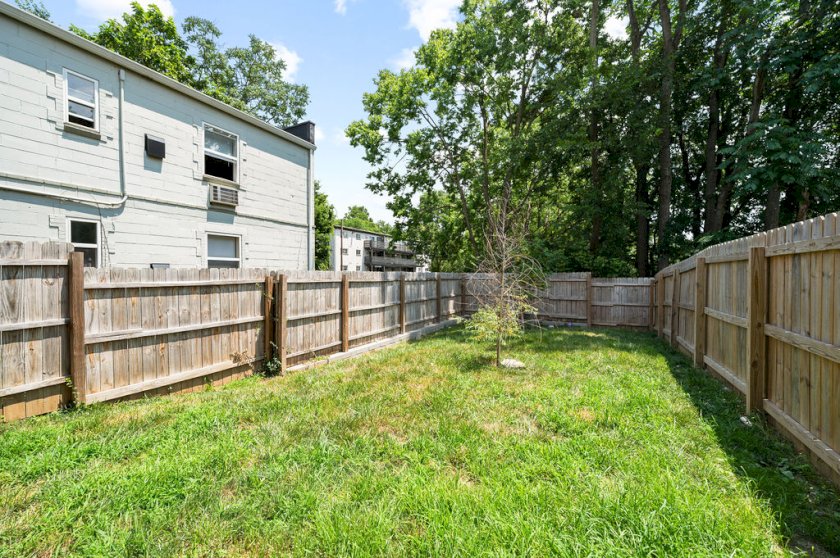 5814 Montgomery Rd