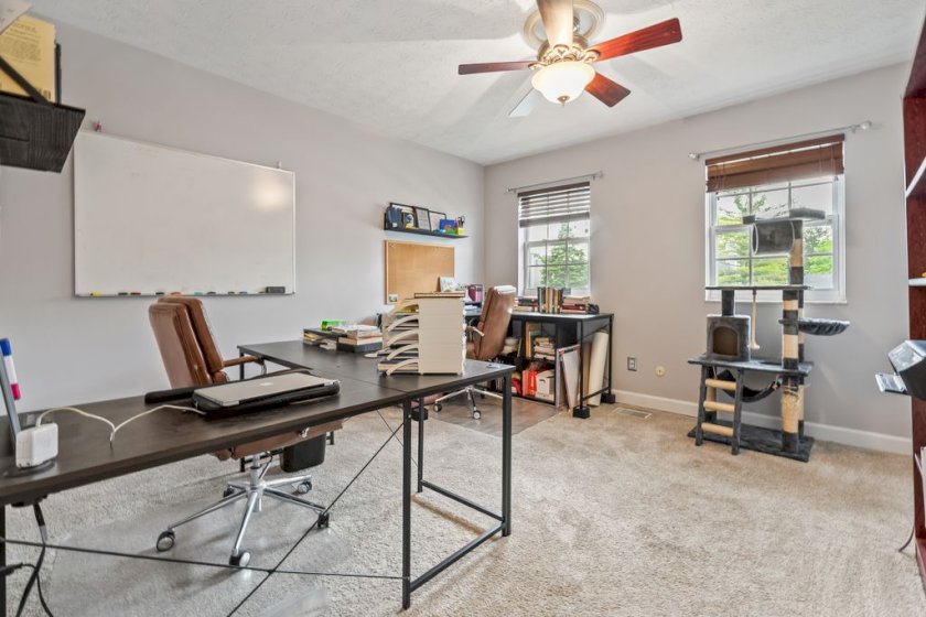 1211 Weybridge Rd
