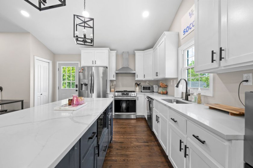677 Mount Vernon Dr