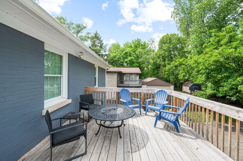 677 Mount Vernon Dr