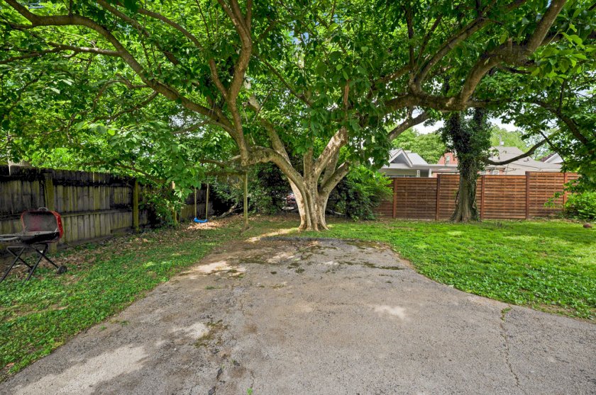 677 Mount Vernon Dr
