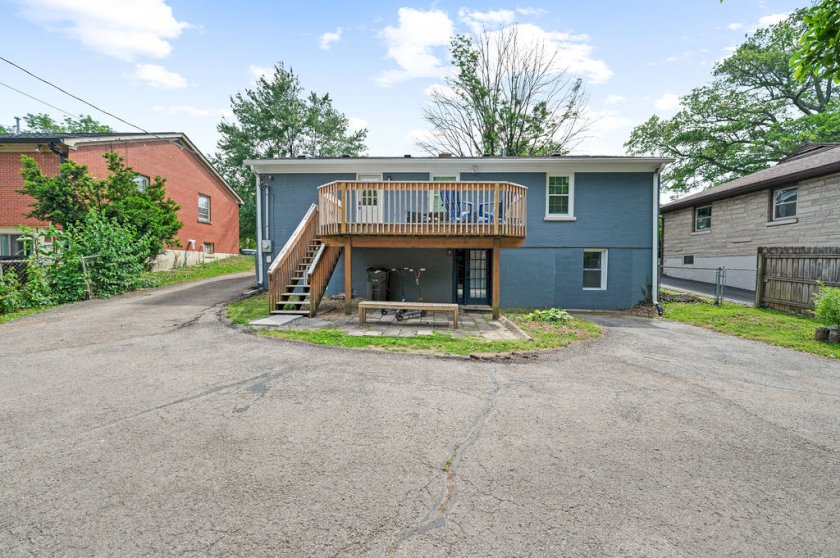 677 Mount Vernon Dr