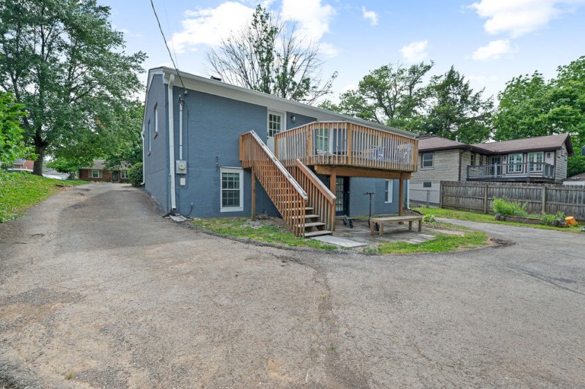 677 Mount Vernon Dr