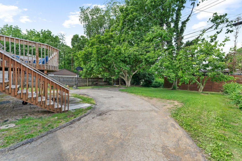 677 Mount Vernon Dr
