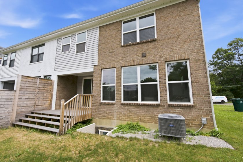 1623 Dexter Ave