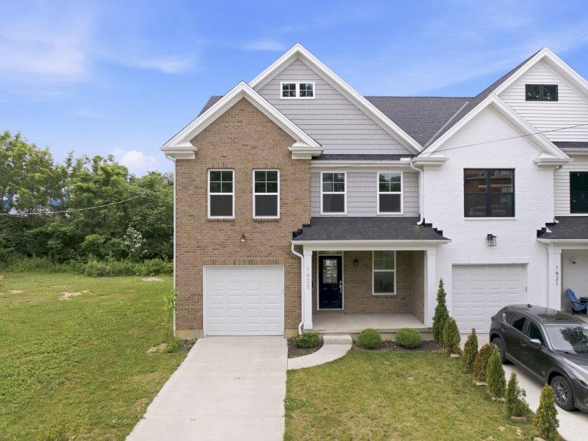 1623 Dexter Ave