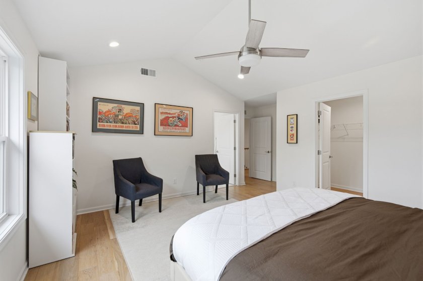 1623 Dexter Ave