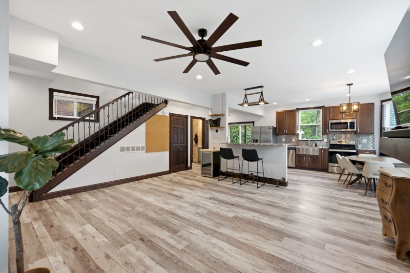 106 Juergens Ave