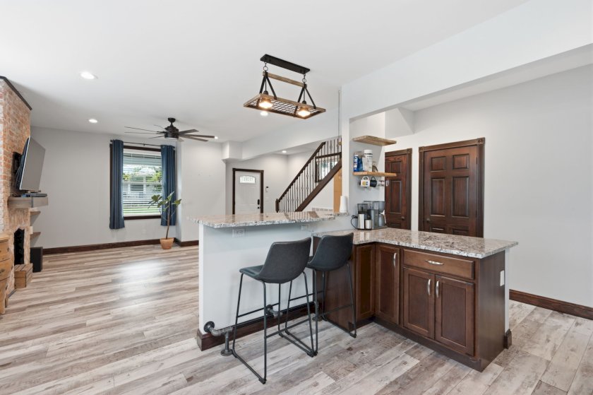 106 Juergens Ave