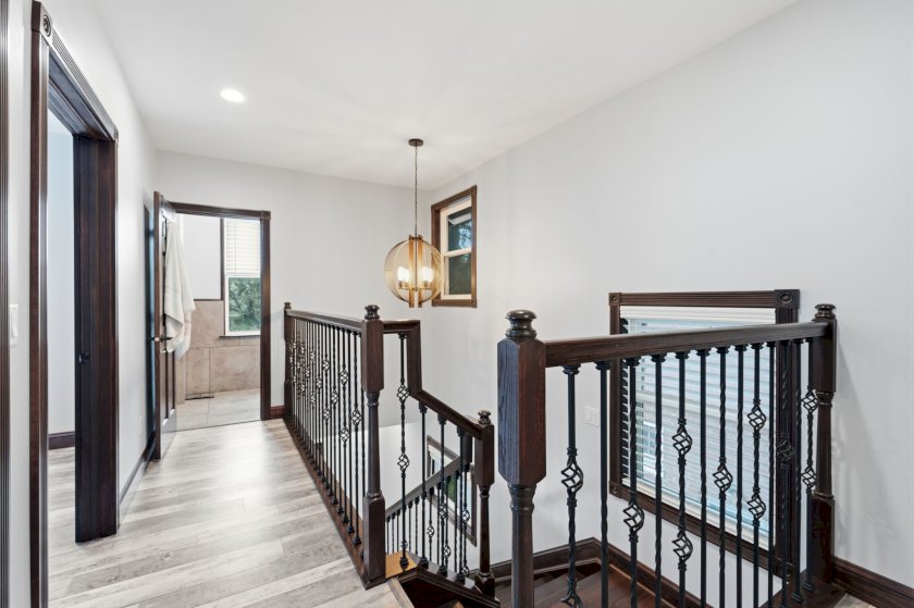 106 Juergens Ave