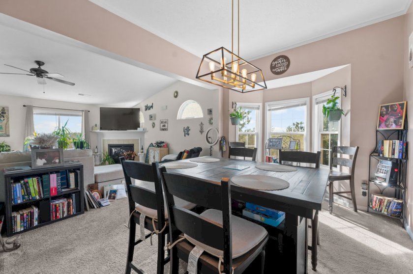 2461 Aldermont Ct